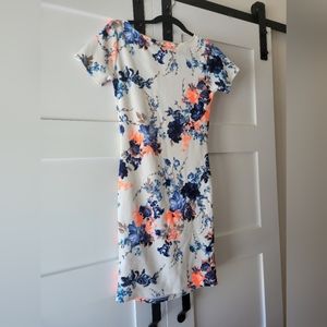 Maternity dress from Pinkblush, size small in bright coral and royal blue floral